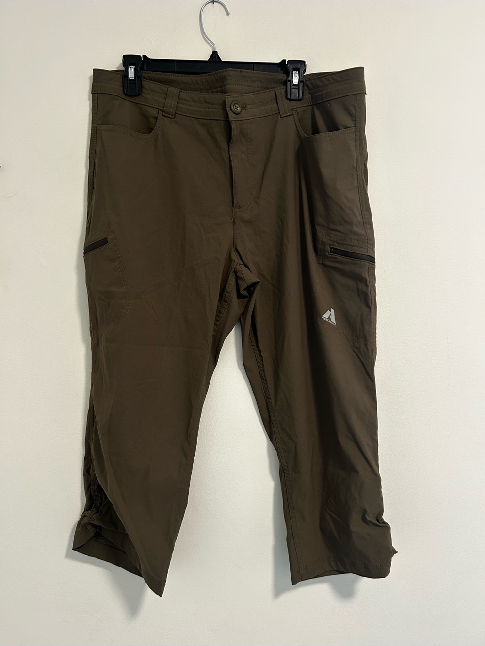 Eddie Bauer Olive Cropped Outdoor Stretch Pants